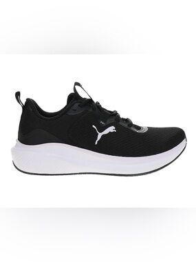 Puma women’s  Black and White Mesh Athletic Sky rocket sneakers